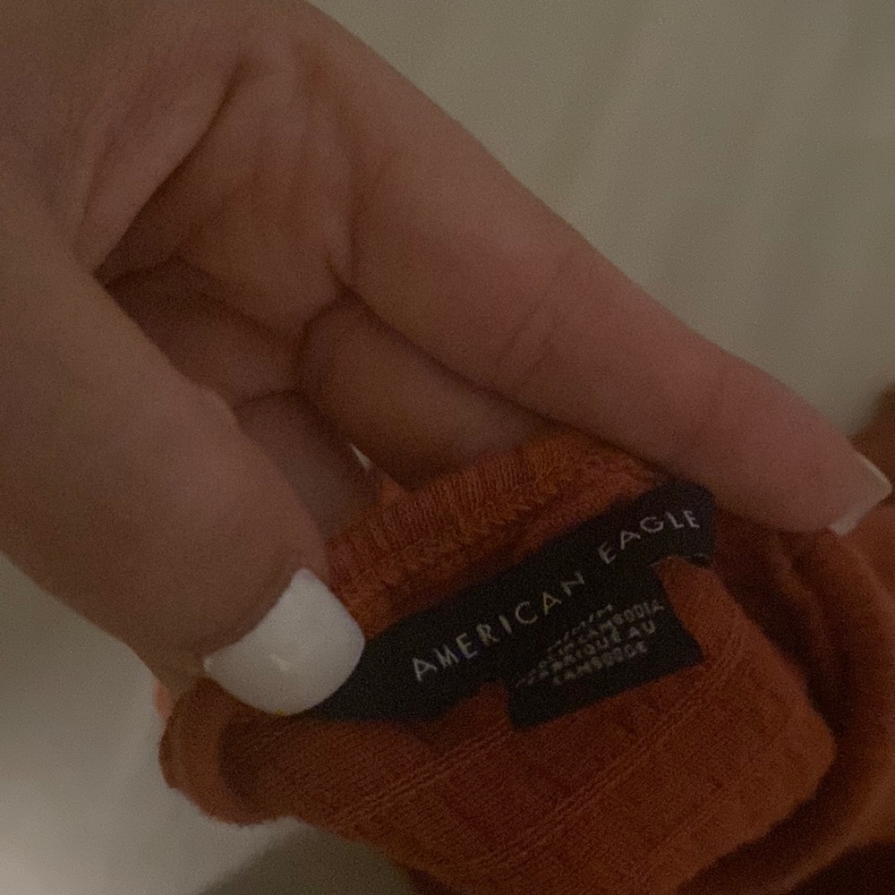 American Eagle top - Picture 2 of 2